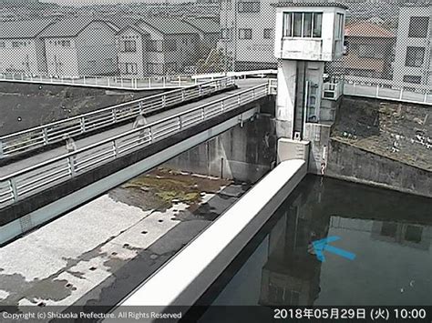 星山放水路|潤井川星山放水路分岐点ライブカメラ(静岡県富士宮。